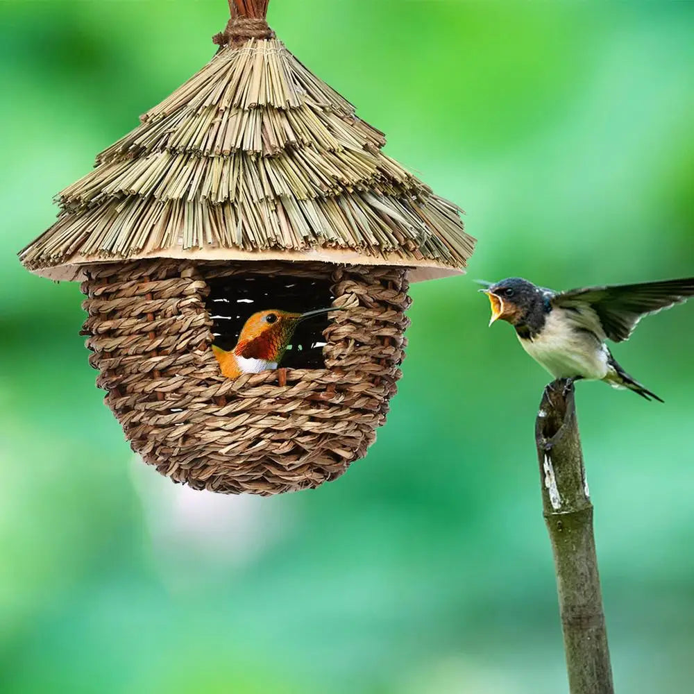 Charming Decorative Hummingbird House Hand-woven Hummingbird Nest House Natural Grass Hung Bird For Garden Patio Lawn Office