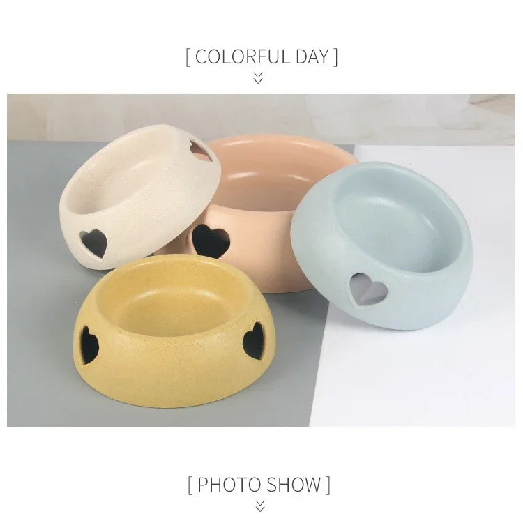 Supplies Dog Bowls and Rice Bowls Plastic Heart-shaped  Bowls Pet Bowls and Cat Food Bowls Wholesale