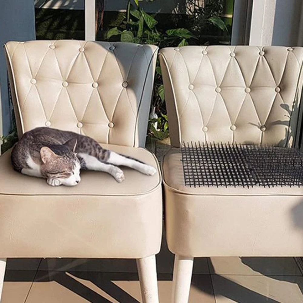 12Pcs Cat Thorn Mat Garden Anti-Cat Dog Repellent Mat Protects Plants Indoor Outdoor Garden Deterrent Devices Home Dog Repellent