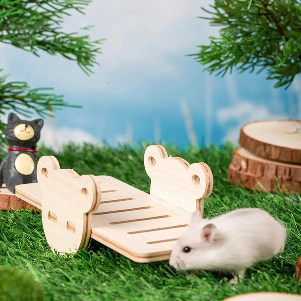 Wooden Hamster House Swing Sleeping Nest, Multi-Holes, Breathable Double Layer, Fun Toys, Small Pet Supplies