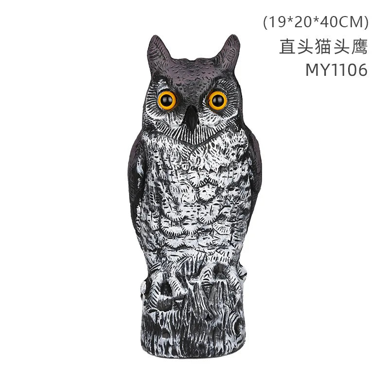 Simulated owl outdoor gardening bird-scaring and rat-repelling decorative item, a shaking animal resin owl handicraft