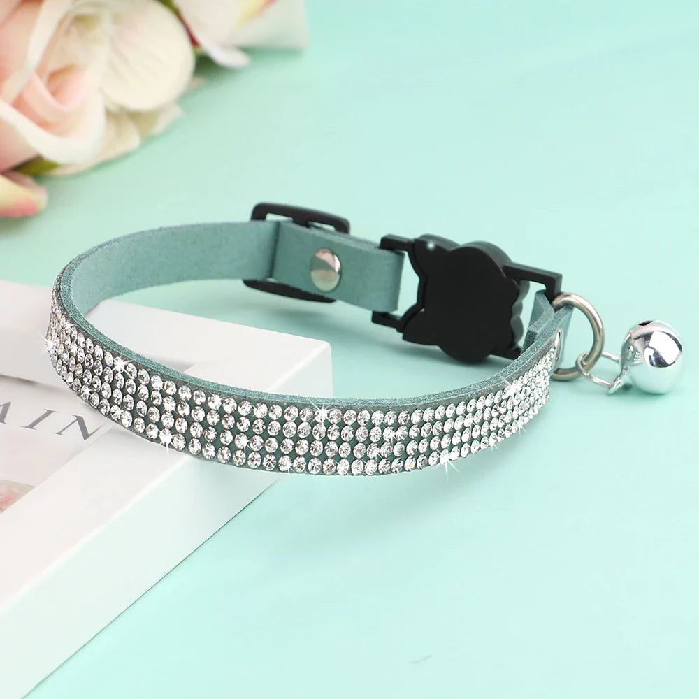 Soft Suede Leather Cat Collar Bling Rhinestone Cats Collars with Bell Safety Breakaway Pet Puppy Necklace Adjustable XS S Pink