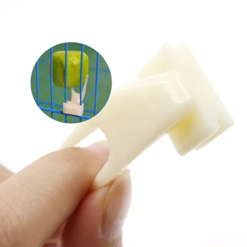 Bird Parrot Fruit Fork Pet Supplies Plastic Food Rack Cage Feeding Pet Supplies Fruit Snack Fork Bird Cage Accessories