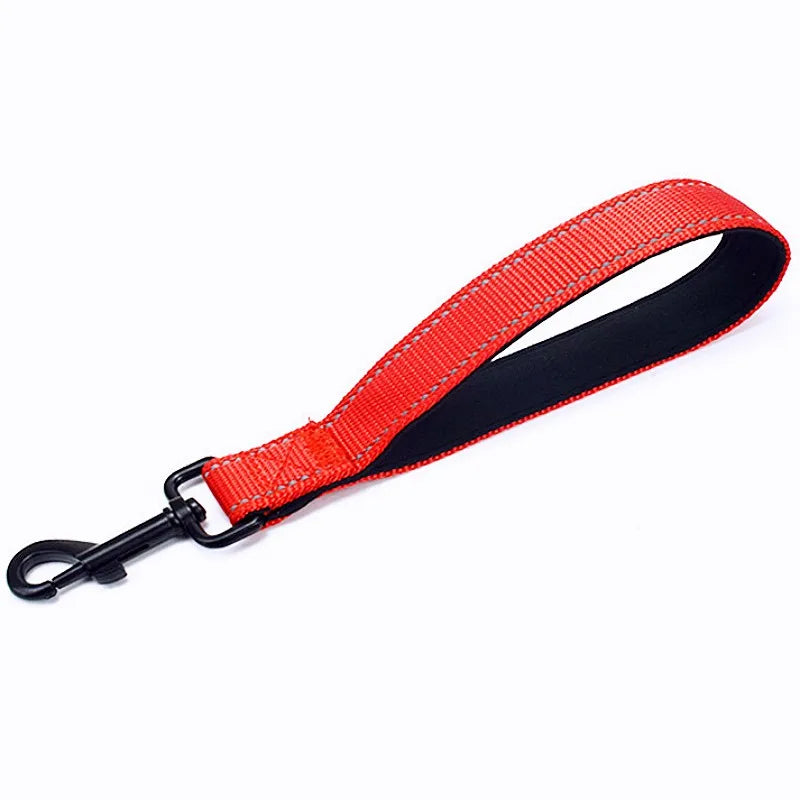 Dog Leash 25cm Dogs Leashes Reflective Short Leash for Medium Large Dog Walking Soft Padded Handle Dogs Leashes Short Pet Chain