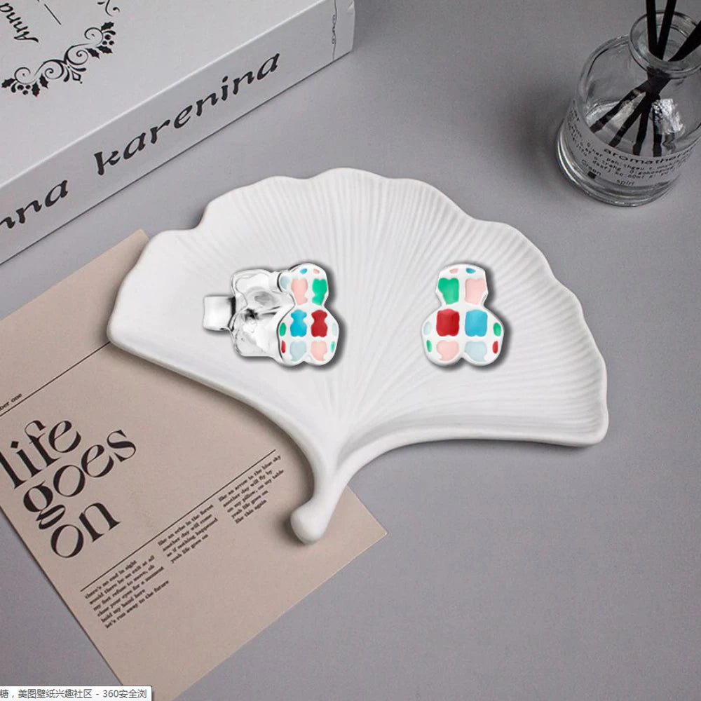 New Spanish original brand light luxury exquisite heart-shaped earrings with inlaid jewelry, birthday gift, cat accessories
