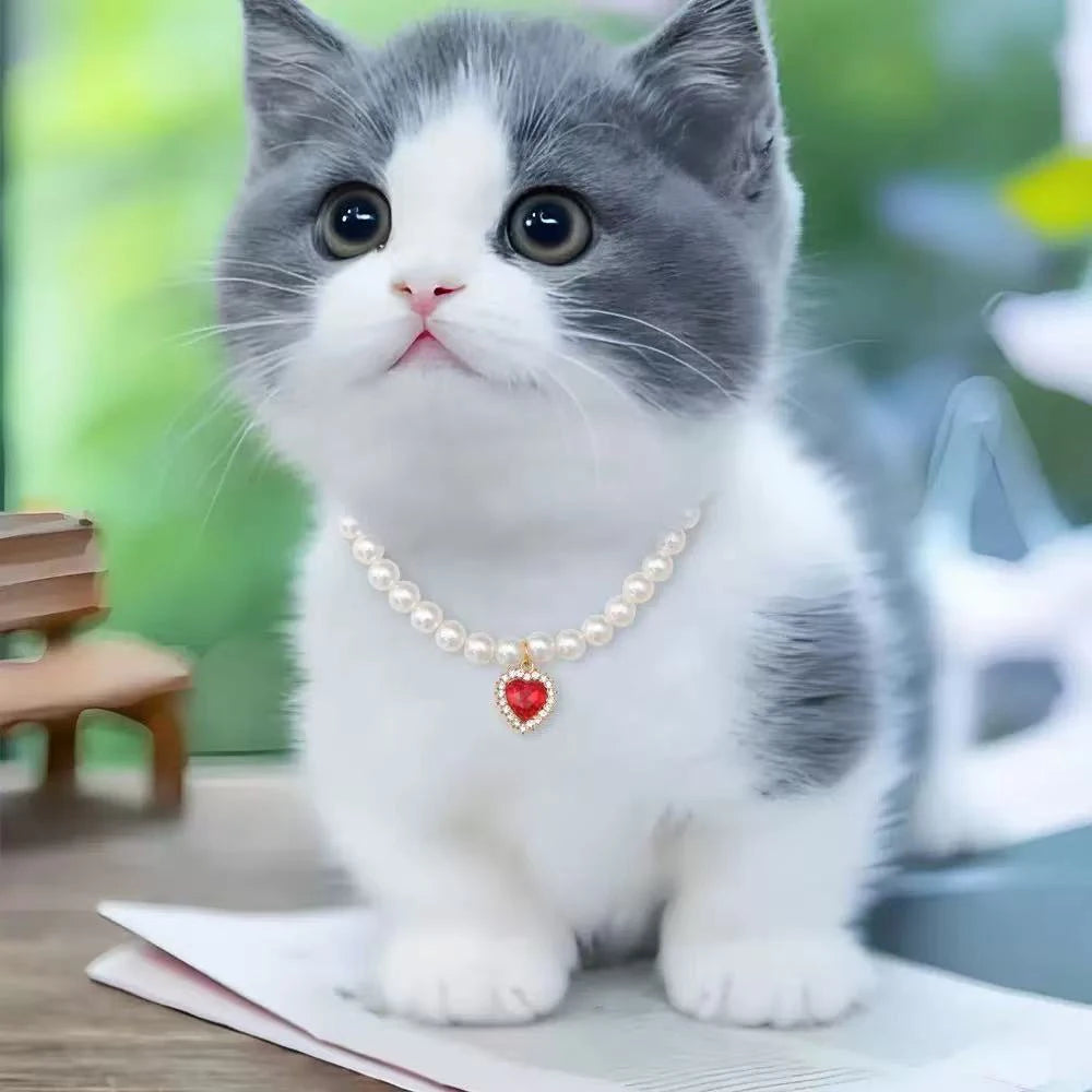 Luxury Pearl Pet Collar Pet Cat Dog Collar Love Pendant Pet Supplies Love Crystal Collar Kitten Collar Cat Necklace