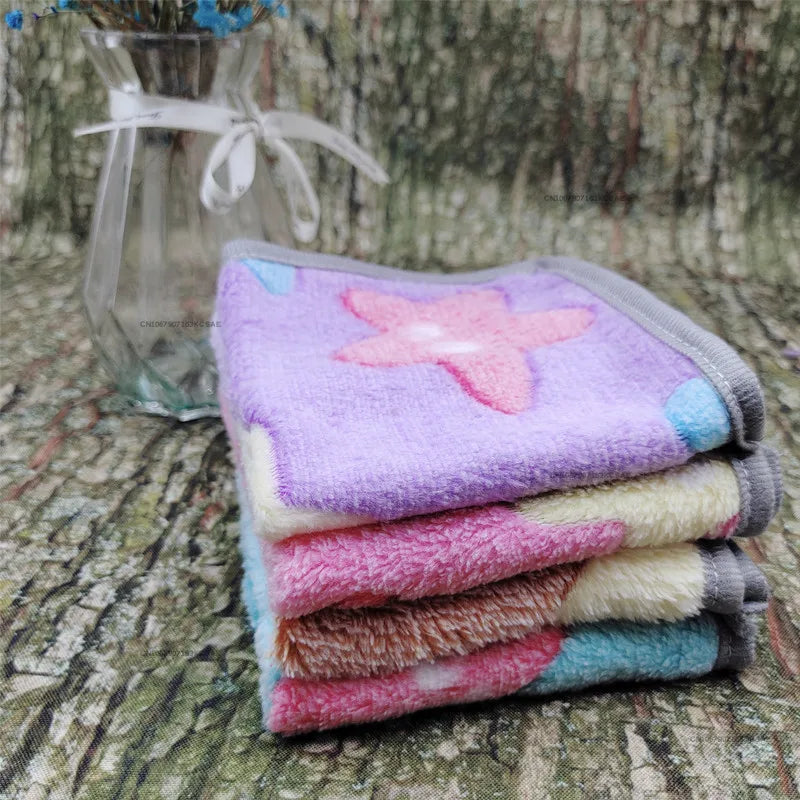 Hamster Guinea Pig Blanket Small Pet Item Soft Warm Bed Sleep Mat Flannel Fleece Pad for Rabbit Hedgehogs Small Pet Accessories