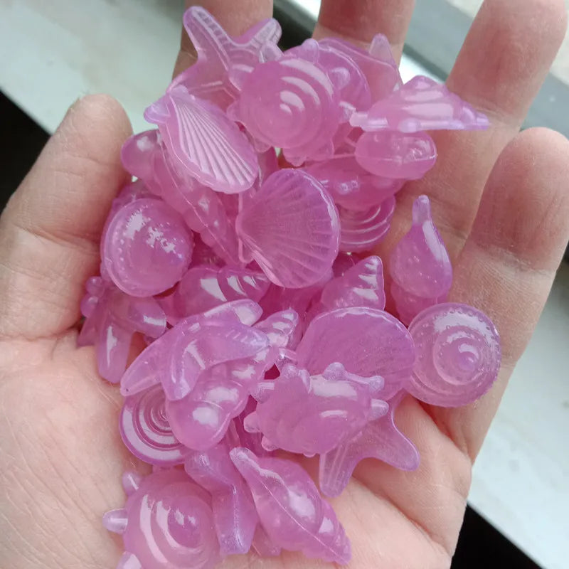 100pcs Luminous Ocean Stone Conch and Shell Fish Tank Decoration Simulated Aquatic Gravel Glow in Dark Pretty Little Rocks