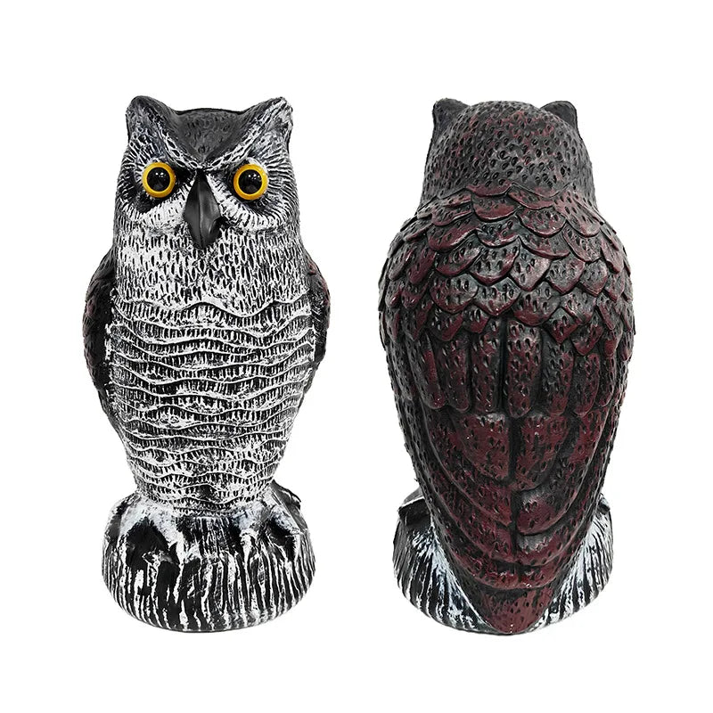 Simulated owl outdoor gardening bird-scaring and rat-repelling decorative item, a shaking animal resin owl handicraft