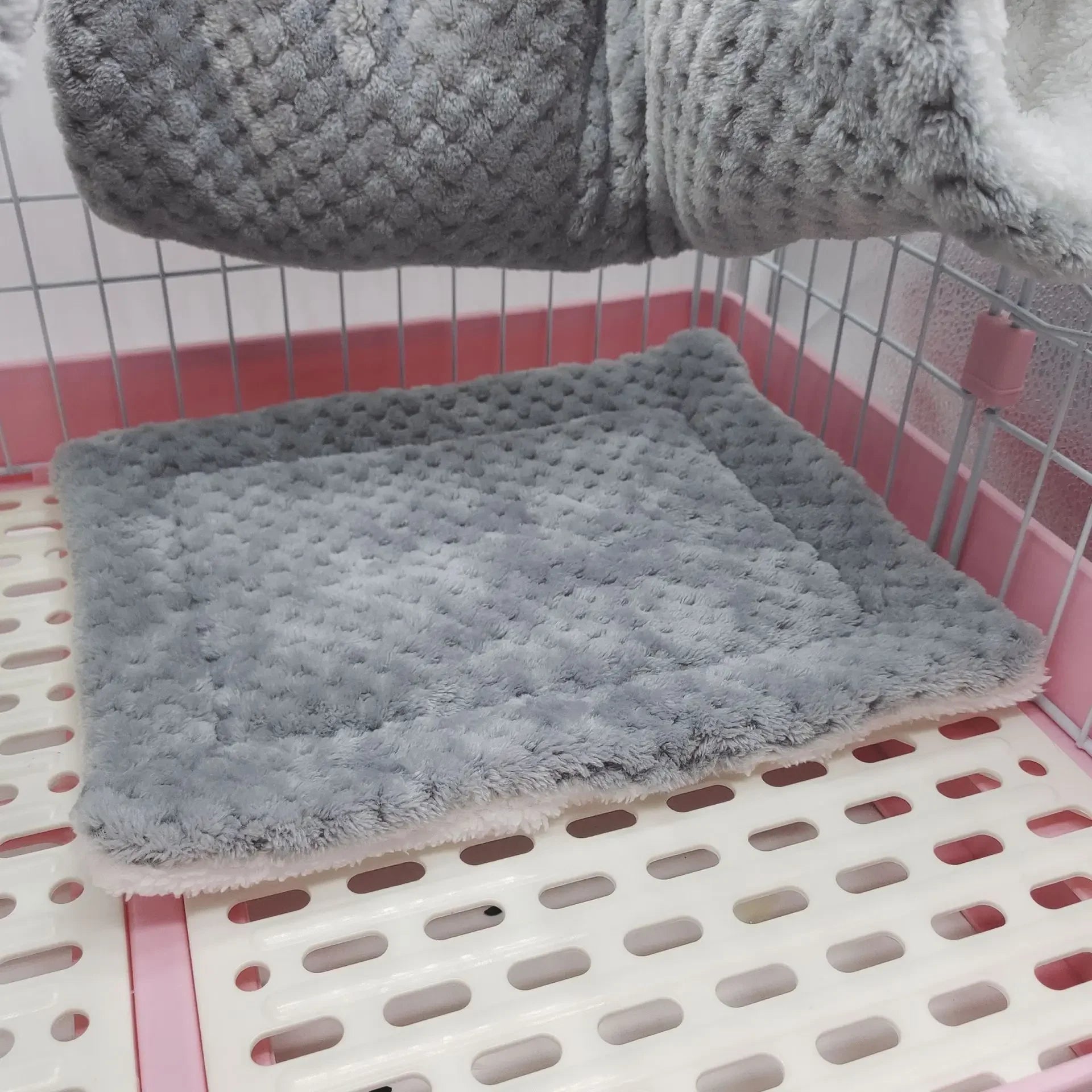 Warm Winter Pet Hammock Double Layer Thick Plush Hamster Hammock Chinchilla Guinea Pig Ferret Sleeping Bag Hamster Hanging Cage
