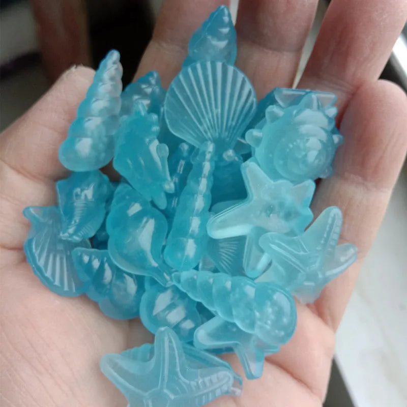 100pcs Luminous Ocean Stone Conch and Shell Fish Tank Decoration Simulated Aquatic Gravel Glow in Dark Pretty Little Rocks