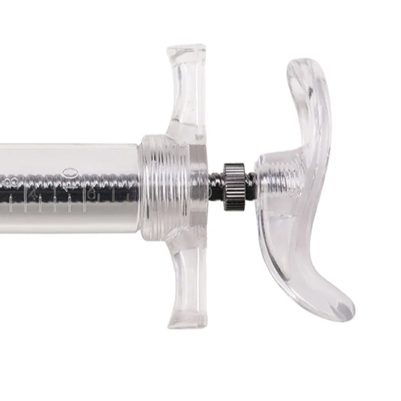 Various specifications and high-precision plastic steel injectors for animal use dedicated to animal husbandry in breeding farms