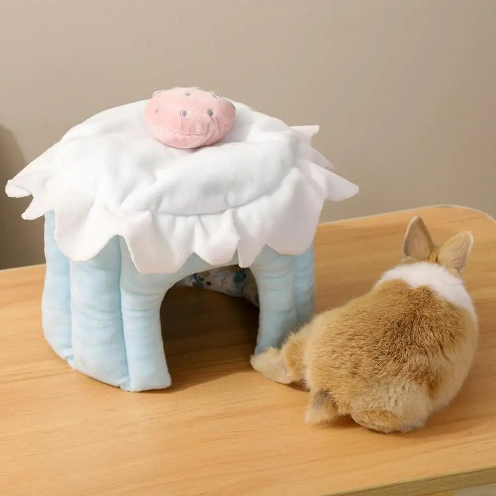 Hamster Cave Bed Soft Warm House Bed for Small Pet Cake Shaped Small Animal Winter Sleeping House for Small Pets Bunnies