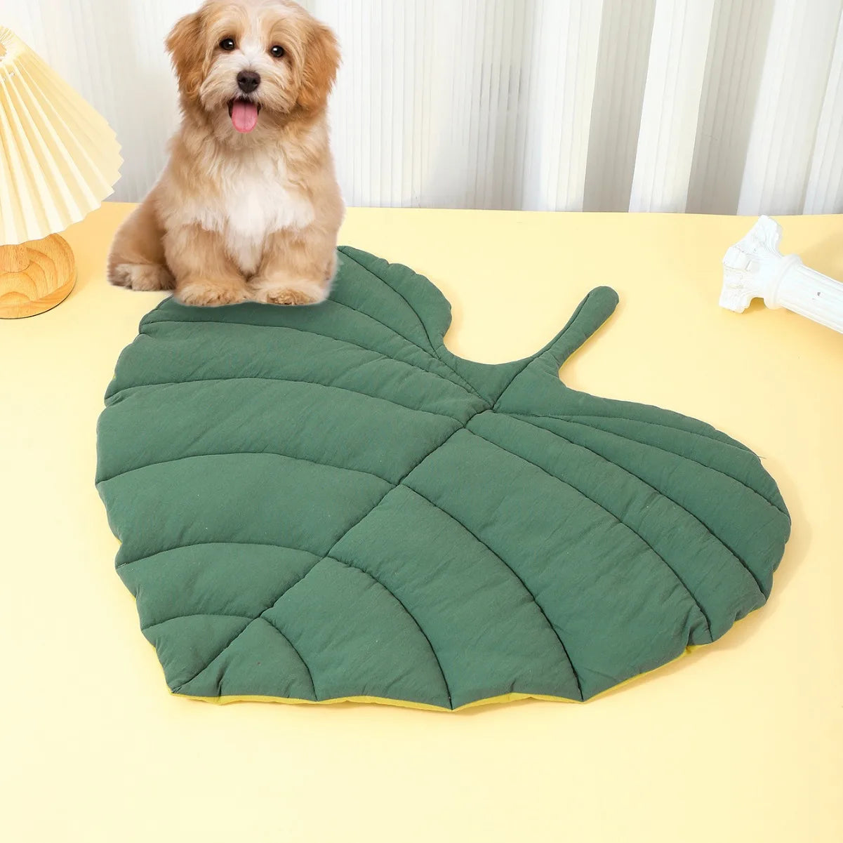 Cotton Pet Floor Mat Leaf Shaped Thickened Cat Dog Sleeping Cushion for Indoor Kennel Crate Sofa Four Season Use